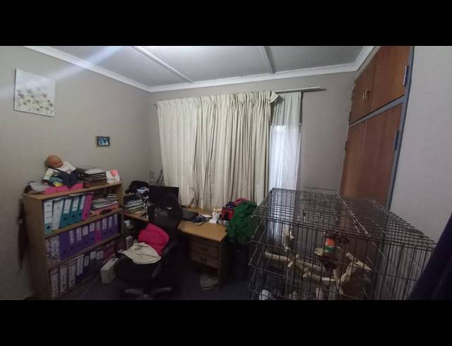 4 BEDROOM HOUSE FOR SALE IN DASPOORT ESTATE